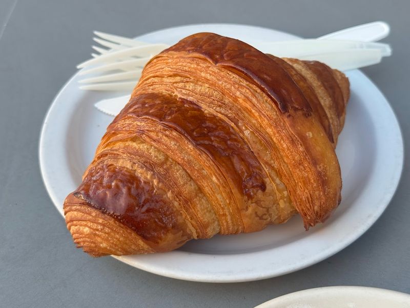 This California Bakery Is Known For Croissants That Rival Classic French Patisseries - Decor Hint Croissants With A Distinctly French Character