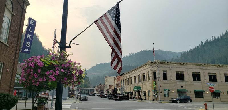This Idaho Mountain Town Is So Affordable, Retirees Are Quietly Moving In - Decor Hint Getting There And Getting Around Is Easier Than You Think