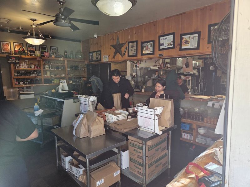 This 13-Spot Georgia Guide Highlights Restaurants Locals Trust - Decor Hint Heirloom Market BBQ