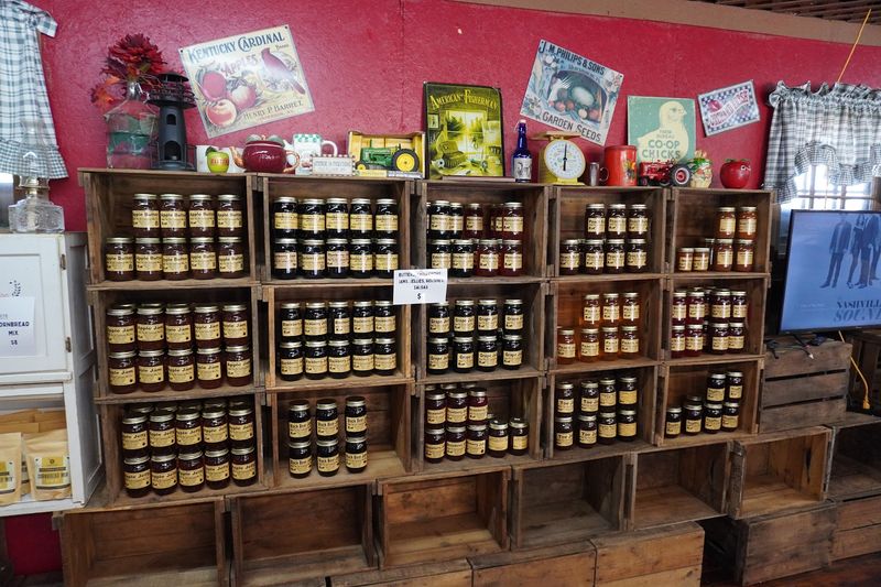 Farm Market Browsing Adds Variety