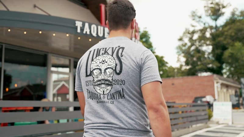 Spacious Pet-Friendly Outdoor Patio Seating