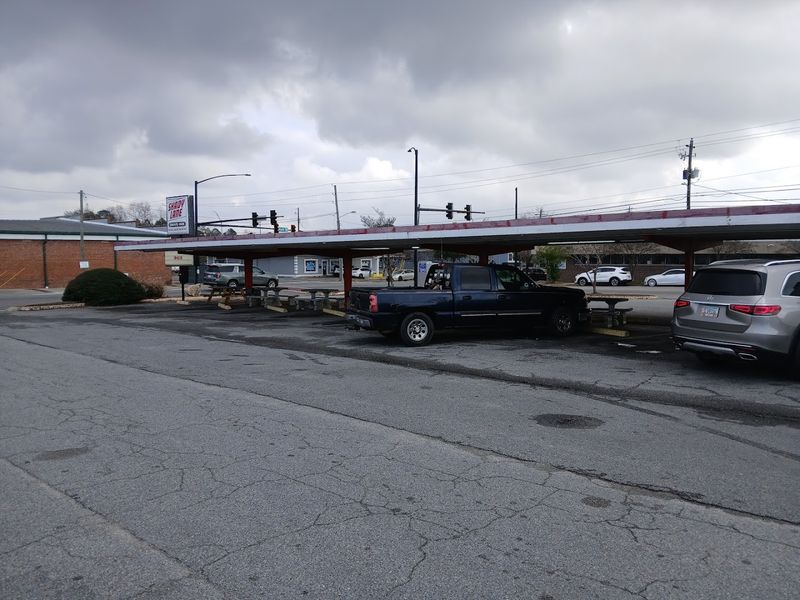 Outdoor Seating With a Classic Drive-In Feel