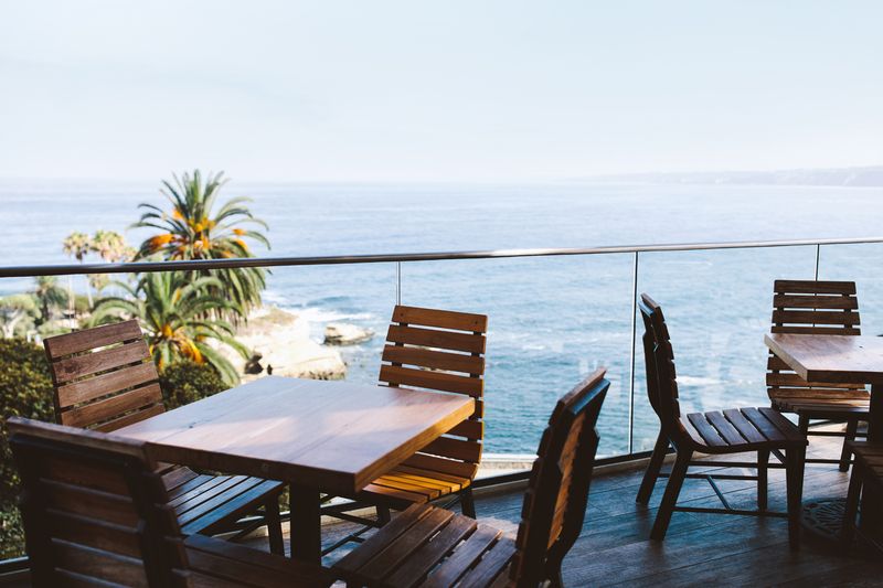 These Southern California Beachfront Restaurants Make The View Part Of The Meal In Spring - Decor Hint Duke's La Jolla, La Jolla