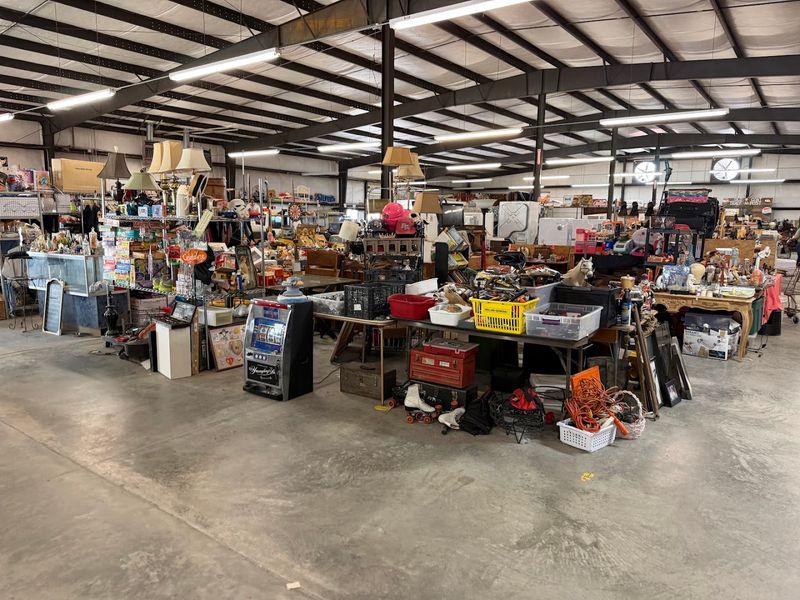 Tar River Flea Market