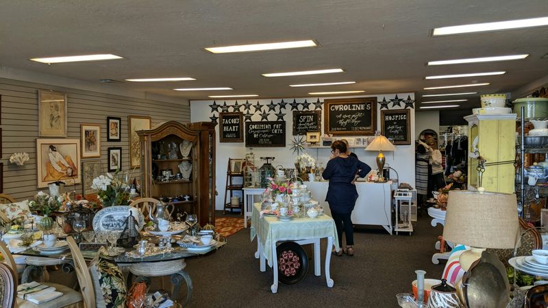 Caroline's Thrift Shop, Aptos