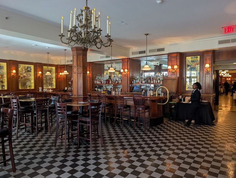 Planning A Visit To This French Quarter Landmark