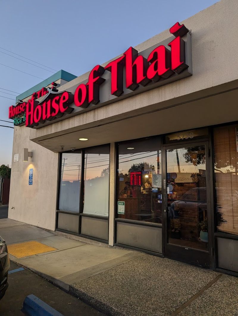 House Of Thai Rice & Noodle, North Highlands