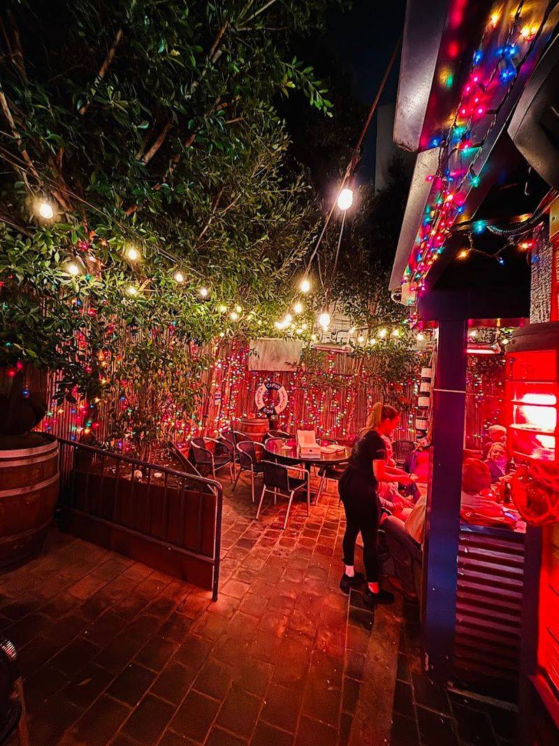 The Outdoor Patio That Adds A Whole New Dimension To Dining