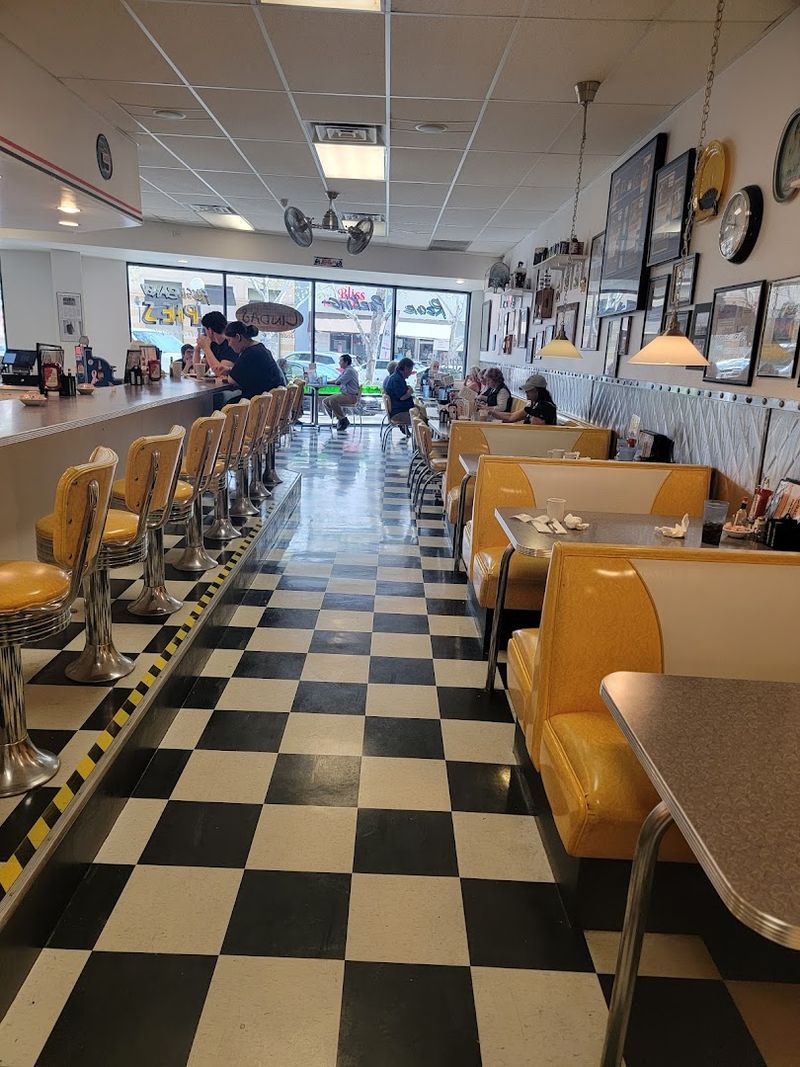 Linda's Soda Bar & Grill – Yuba City