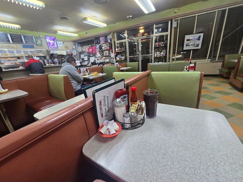 Silver Skillet Restaurant