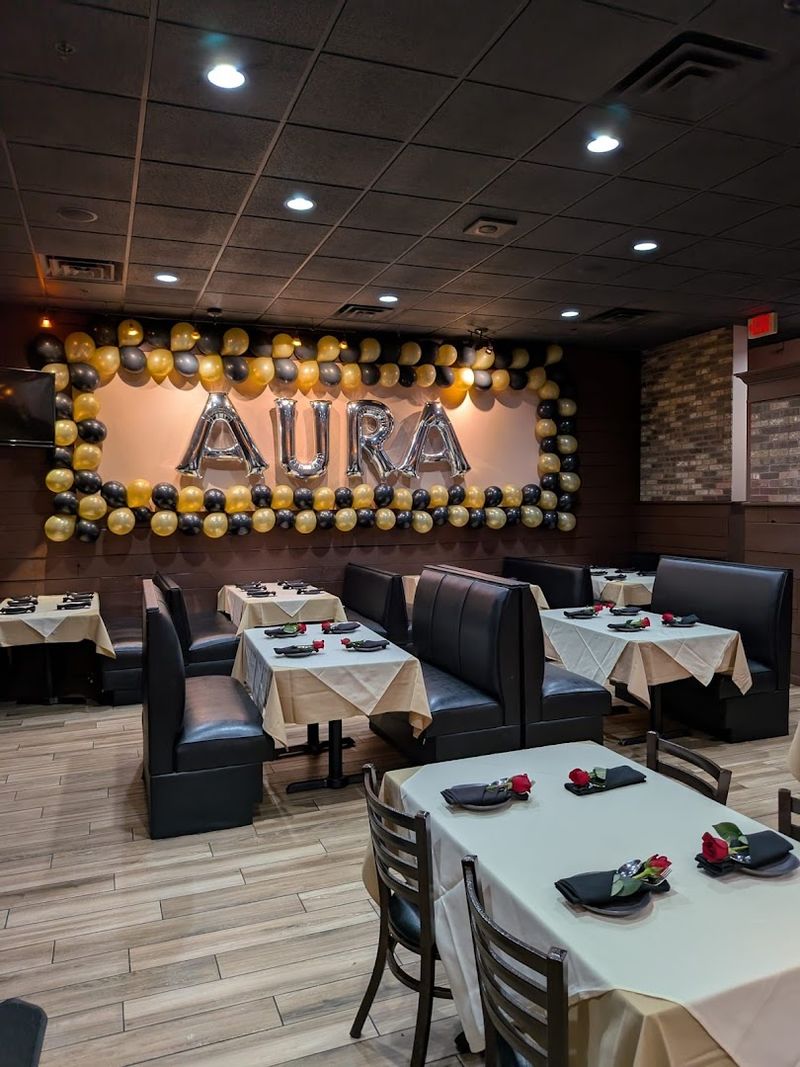Aura Essence Of India, Unionville