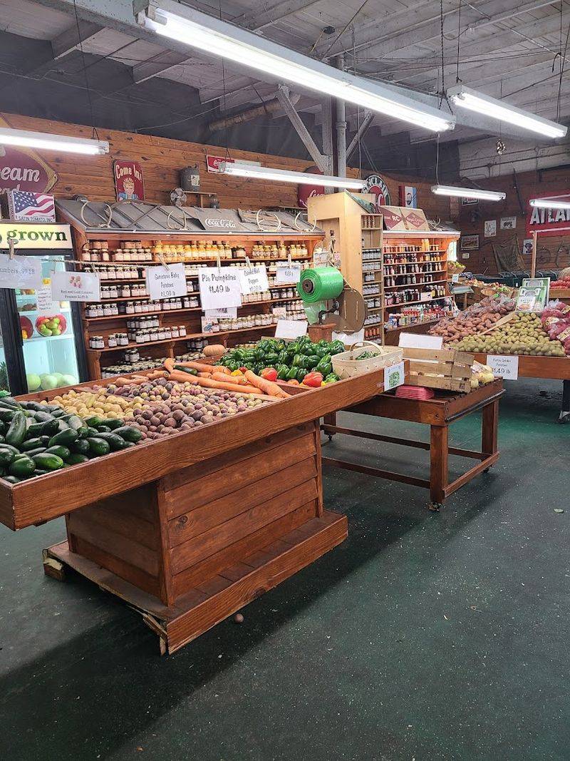 These Budget-Friendly Living Costs Make This Georgia City Stand Out - Decor Hint Farmers Markets and Community Gatherings