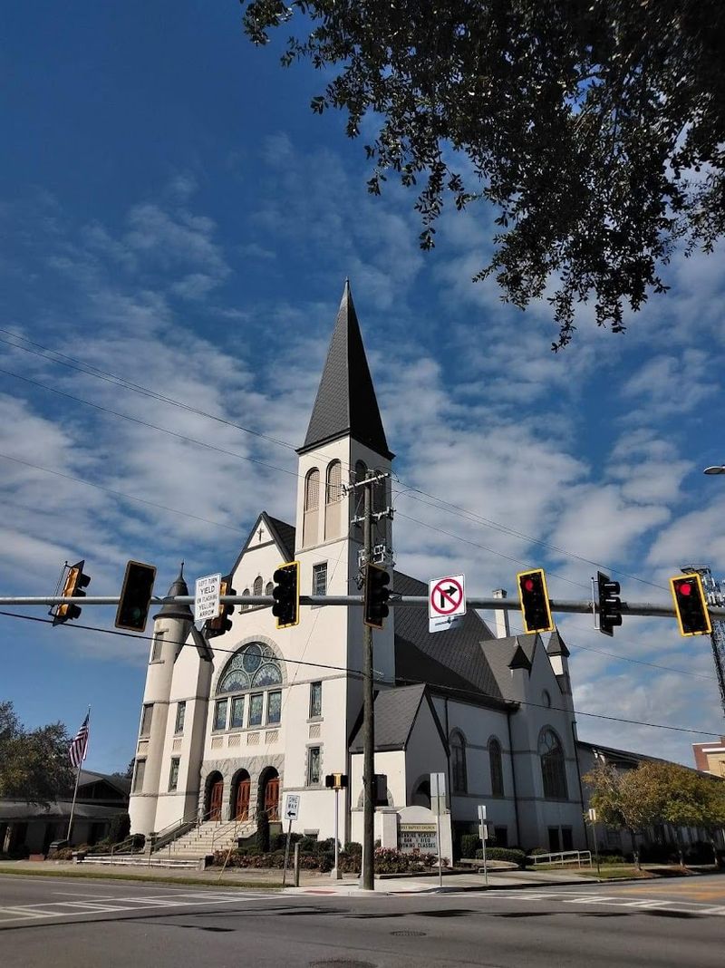 These Budget-Friendly Living Costs Make This Georgia City Stand Out - Decor Hint Genuine Southern Hospitality