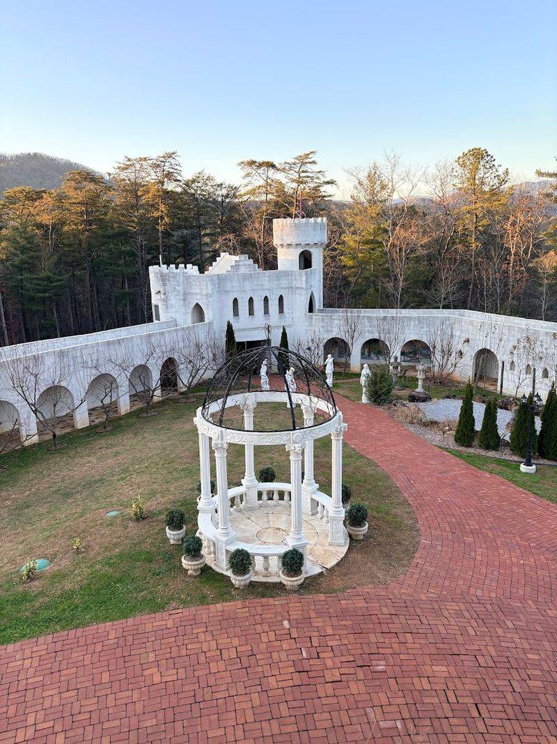 A Peaceful Mountain Retreat Far From Urban Noise