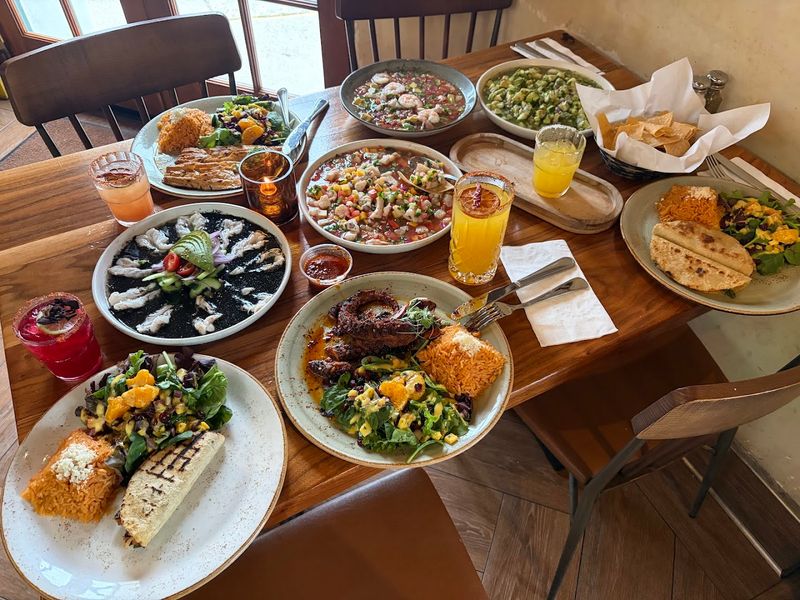 Los Agaves, Santa Barbara