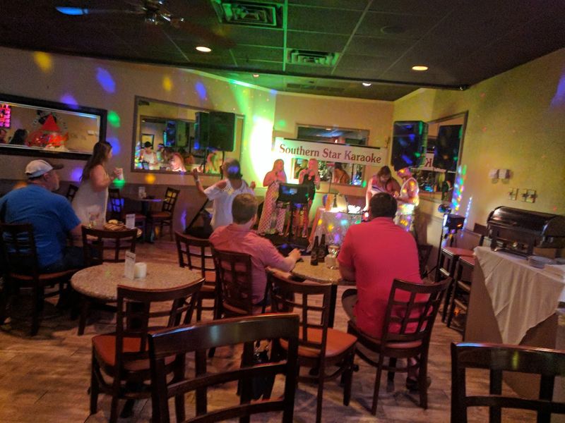 These Juicy Prime Rib Cuts In Georgia Keep People Coming Back - Decor Hint Live Entertainment That Lifts the Whole Atmosphere