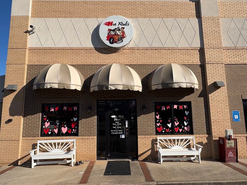 Authentic 1950s Atmosphere