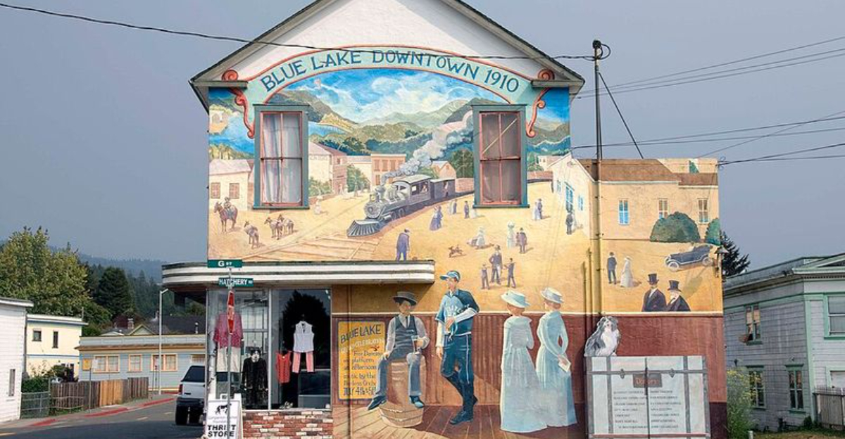 How This Tiny Northern California Lumber Town Survived The Timber Collapse And Rebuilt Itself Around Food And Art - Decor Hint