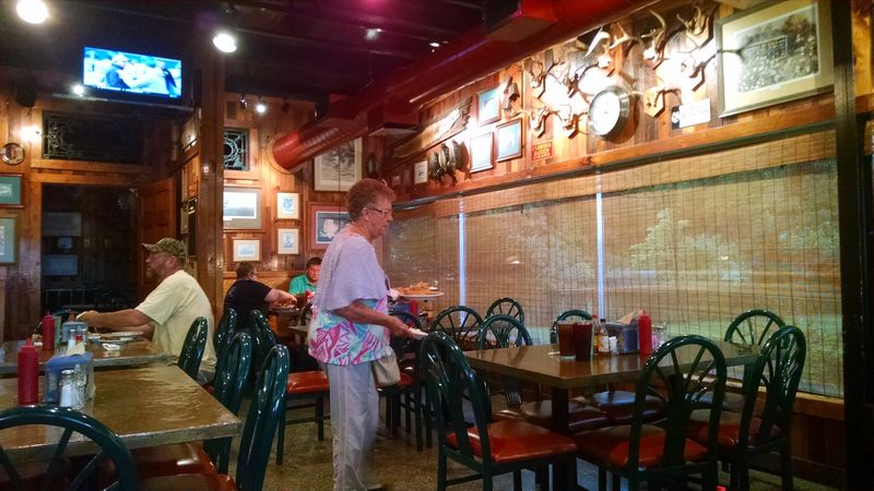 The Arkansas River Town Where Catfish Plates Are Bigger Than You Expect - Decor Hint The Local Crowd Tells You Everything