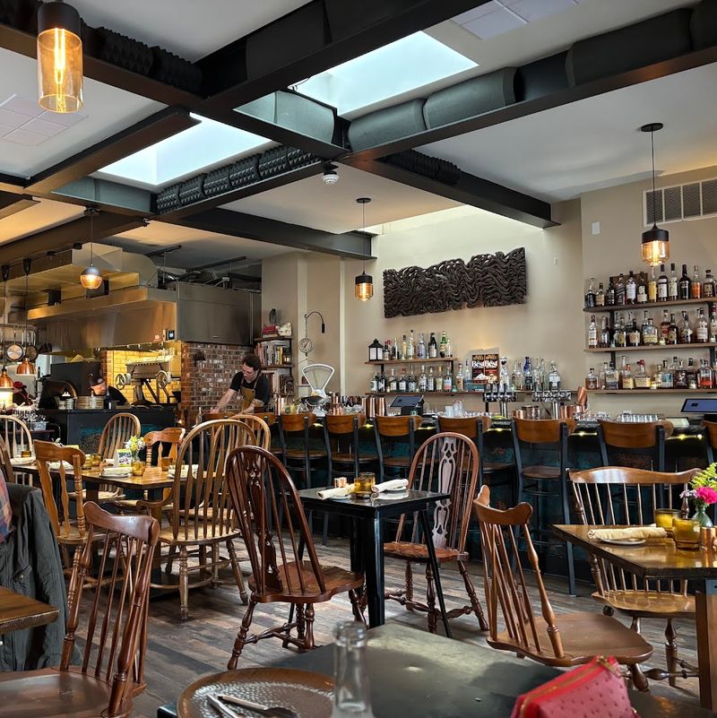 If You Are Eating In Buffalo, New York These 10 Are The Restaurants Worth Sitting Down For - Decor Hint Beacon Grille