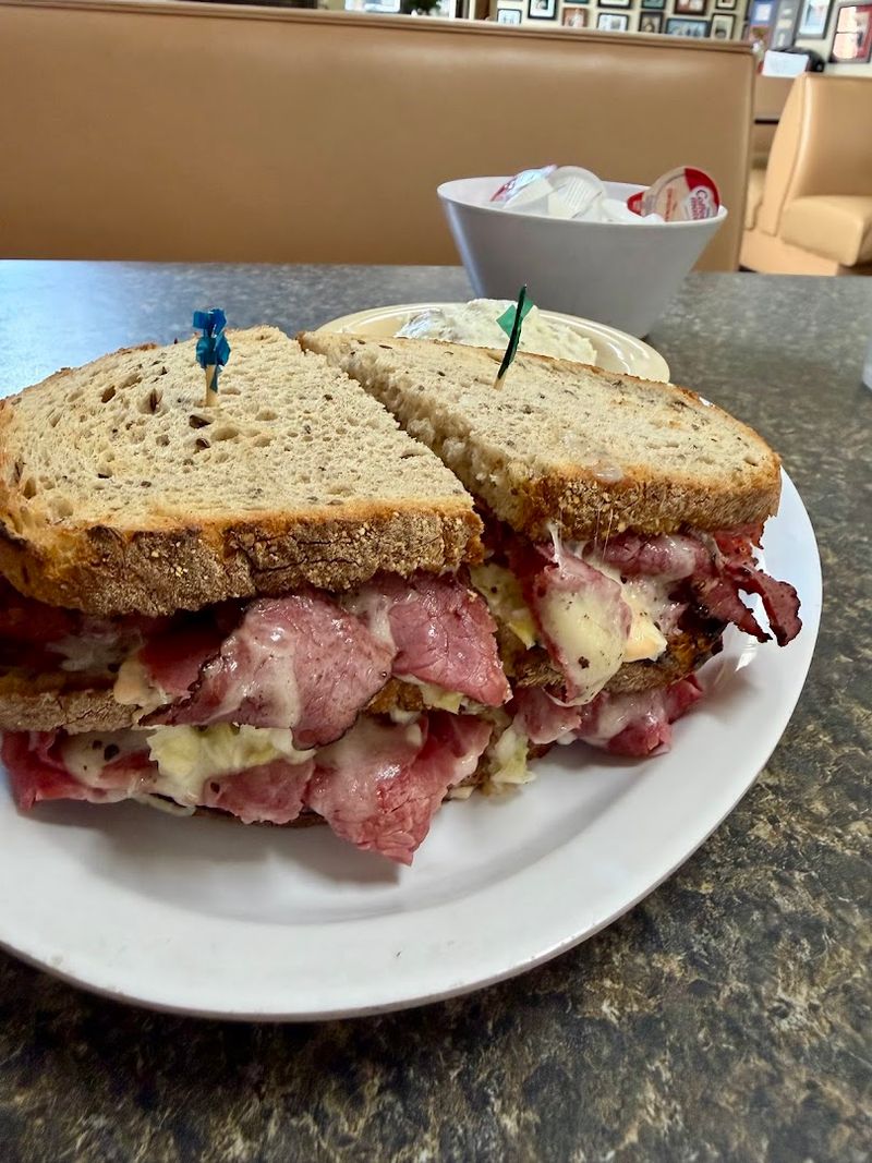 12 Locations With Jewish-Inspired Flavors And Legendary Sandwiches In Charlotte, North Carolina - Decor Hint Phil's Deli II