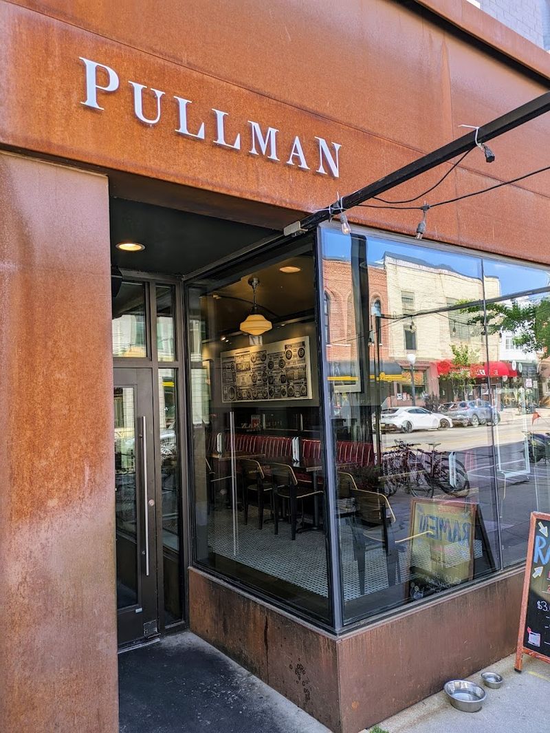 Pullman Bar & Diner, Iowa City