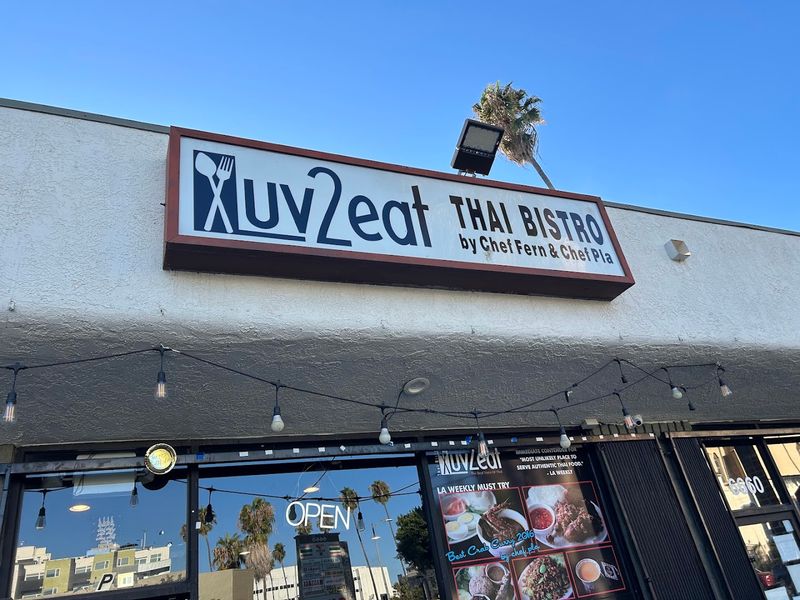 Luv2Eat Thai Bistro, Los Angeles
