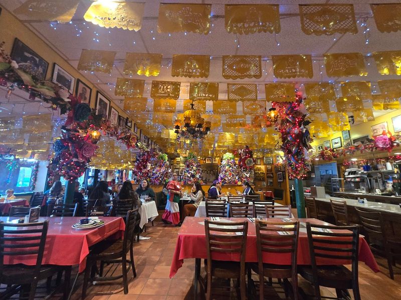 Mi Tierra Cafe Y Panaderia