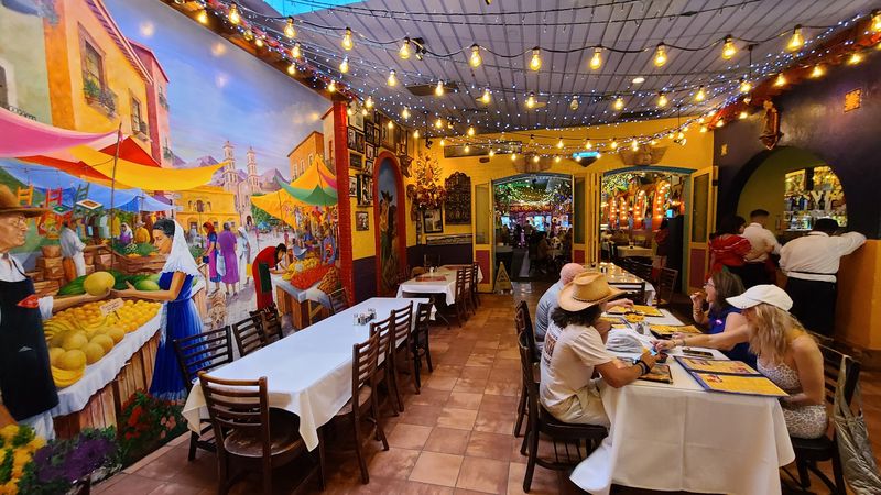 Mi Tierra Cafe Y Panaderia, San Antonio