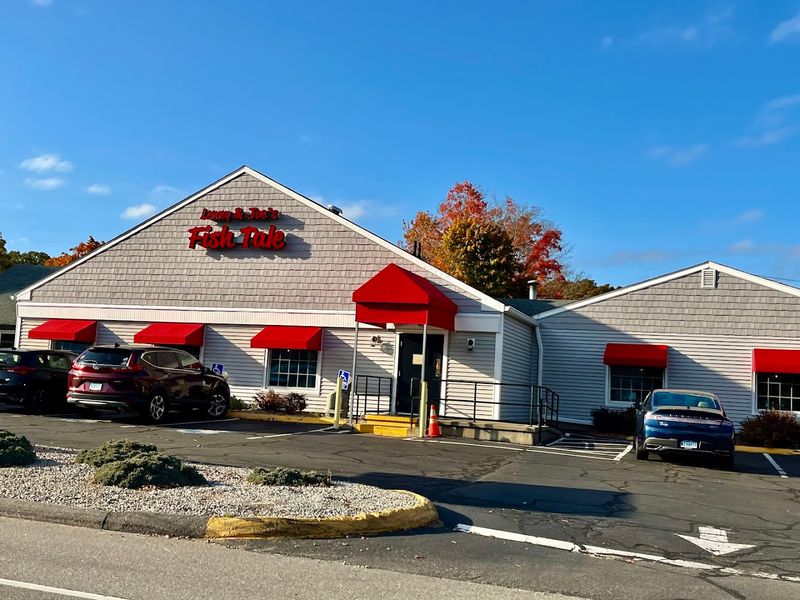 Lenny & Joe's Fish Tale, Westbrook