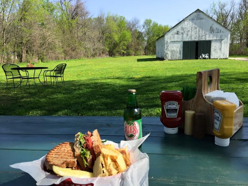 A Scenic Bluegrass Setting