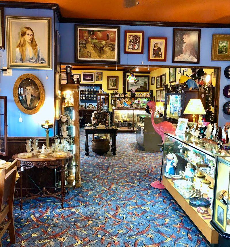 A Welcoming Atmosphere That Makes Browsing Easy