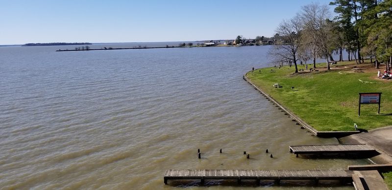 Lake Livingston, Livingston