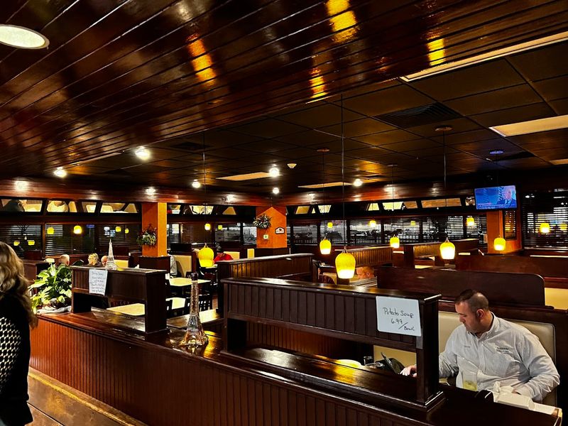 Mazzini's Family Italian Restaurant