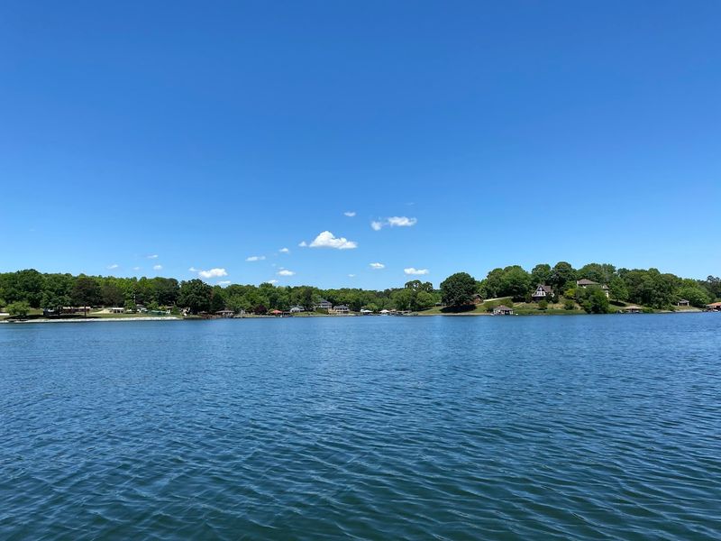 14 Beloved North Carolina Lakes That Keep Locals Coming Back Each Summer - Decor Hint Lake Hickory, Hickory