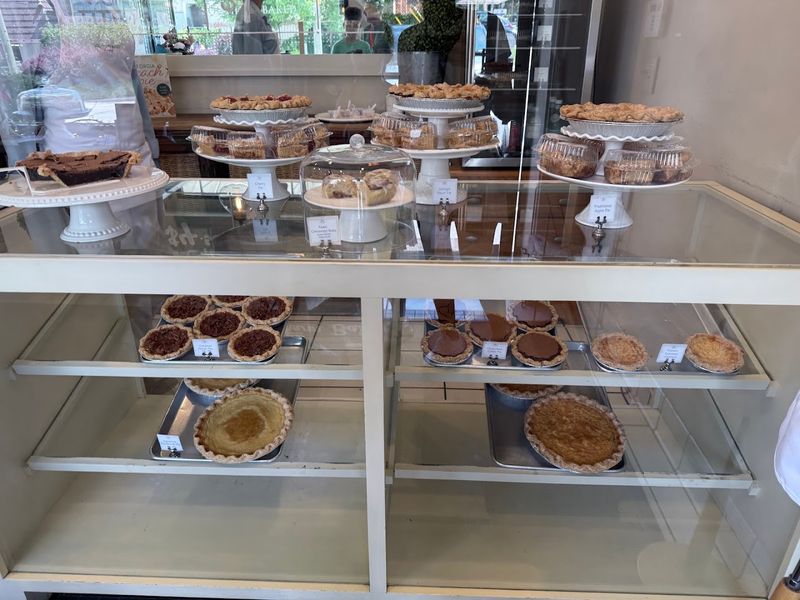 Southern Baked Pie Company – Gainesville