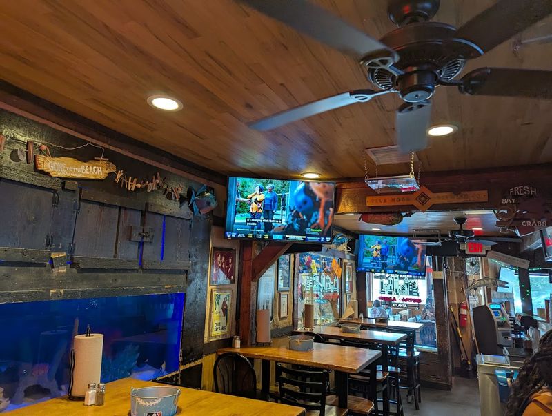 Full Bar With 16 Draft Beers, 100 Shooters, and Signature Cocktails