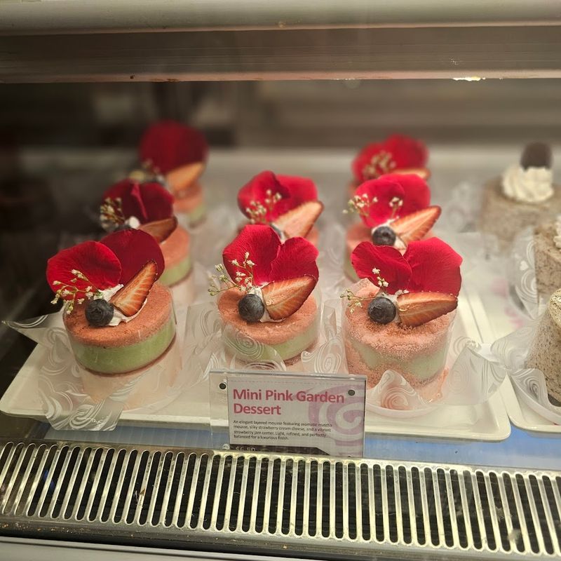 Cozy Atmosphere Built for Lingering