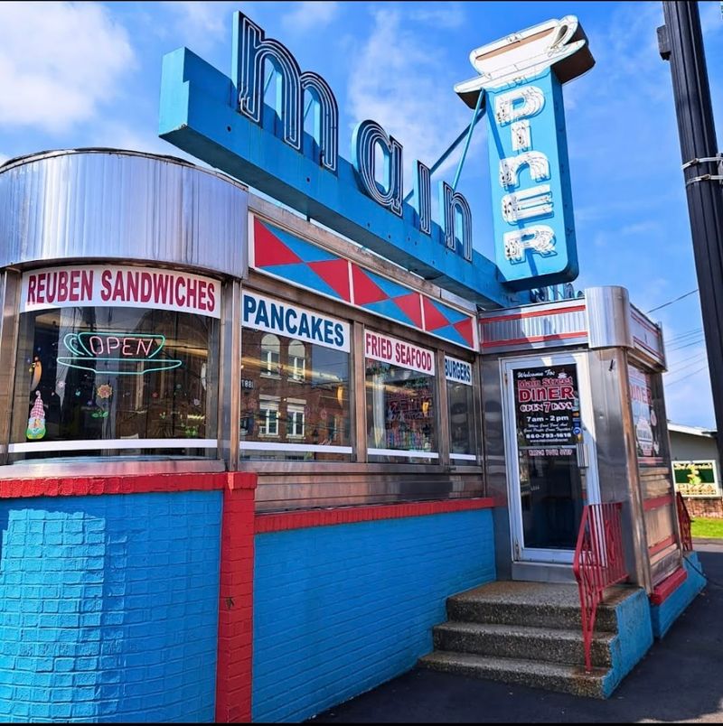 Main Street Diner, Plainville