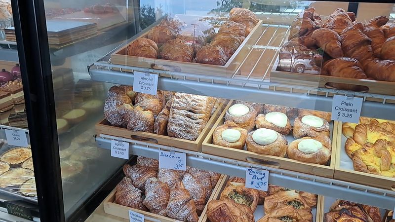 Le Petit Paris French Bakery, Omaha
