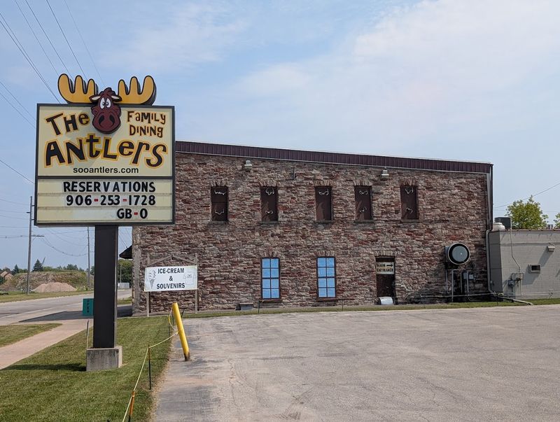 These Michigan Restaurants Stay Busy Without Ever Trying Too Hard - Decor Hint The Antlers