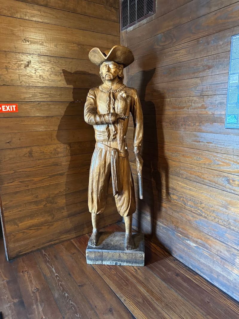 15 Unique Dining Rooms With Individual Character