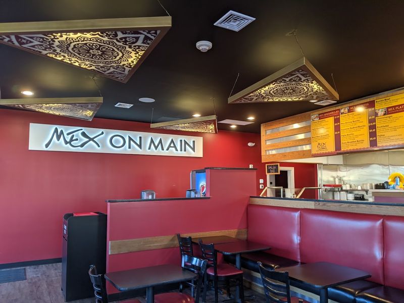 Mex On Main, Trumbull