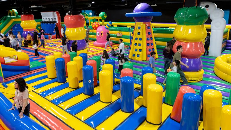11 Massive Indoor Playgrounds In California That Are Incredibly Fun For All Ages - Decor Hint Fun Box, Arcadia