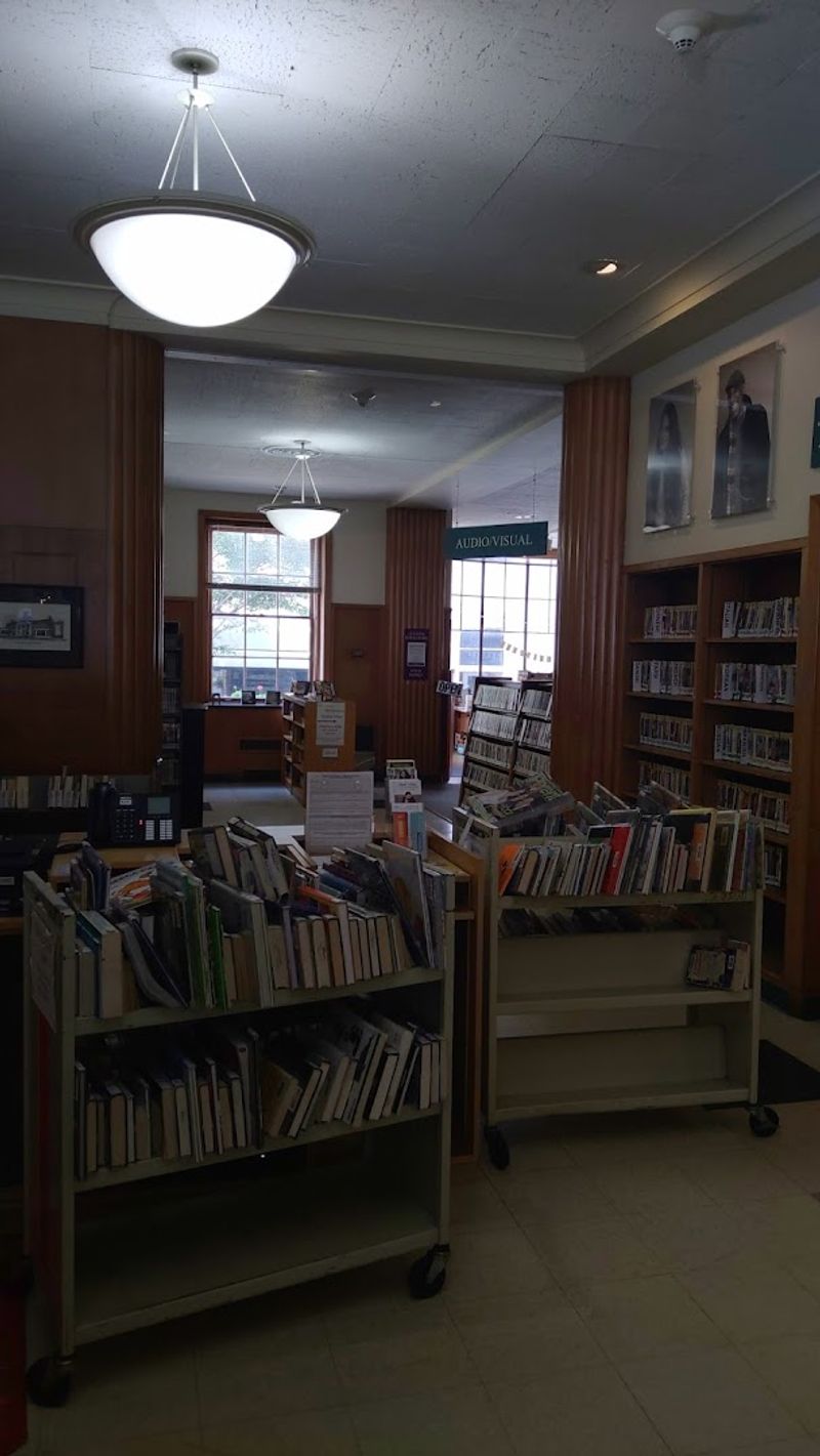 Juliana Bookstore