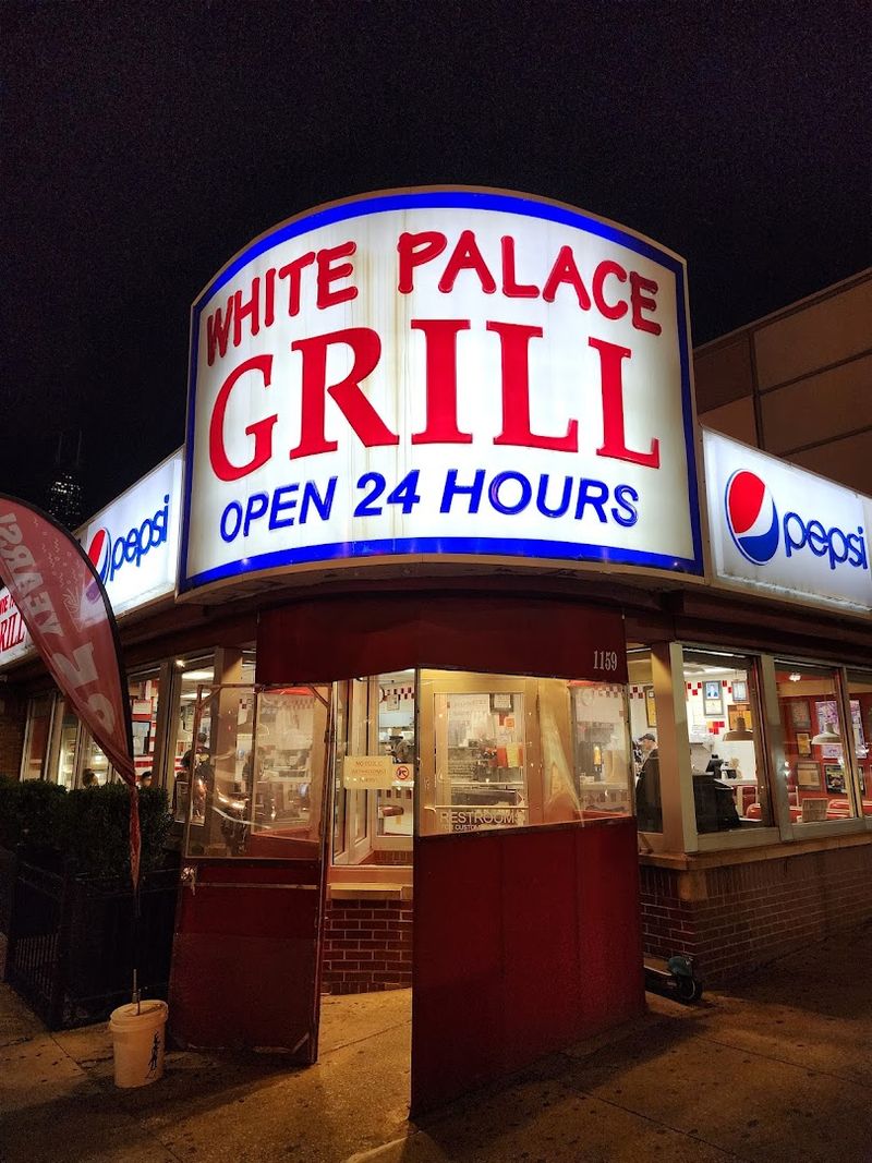 11 Illinois Diners That Have Not Changed Much Over The Years - Decor Hint White Palace Grill
