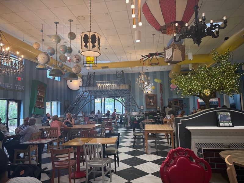 Amelie's French Bakery And Cafe