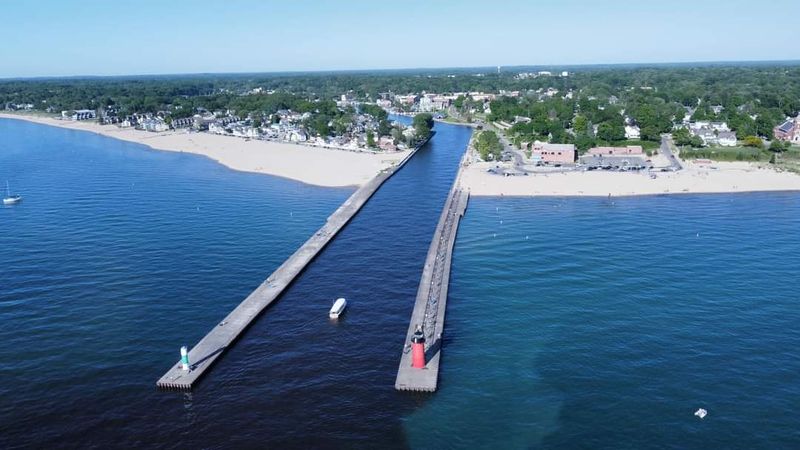 10 Beautiful Michigan Lakeside Towns To Visit This Summer - Decor Hint South Haven
