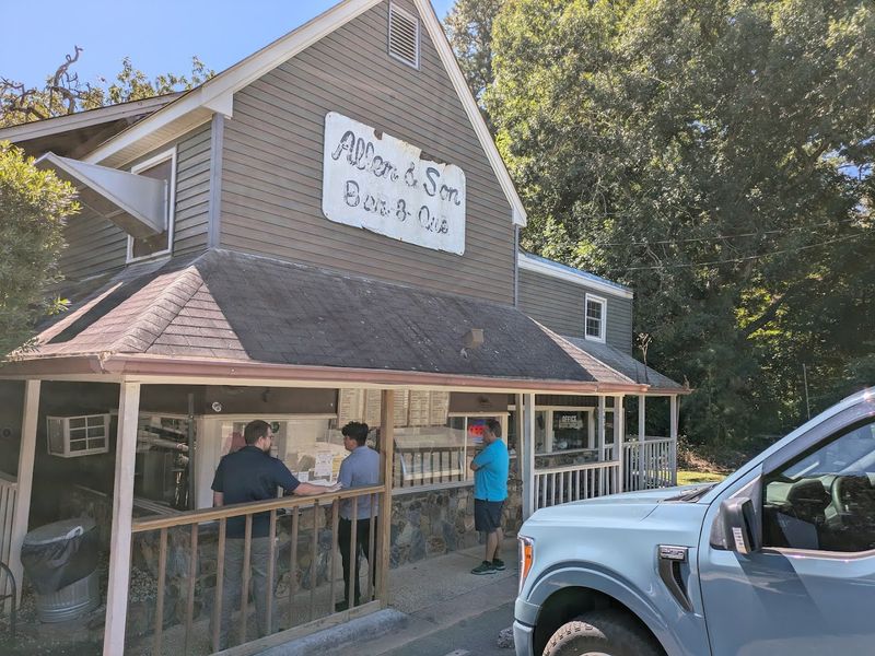 Allen & Son Bar-B-Que 