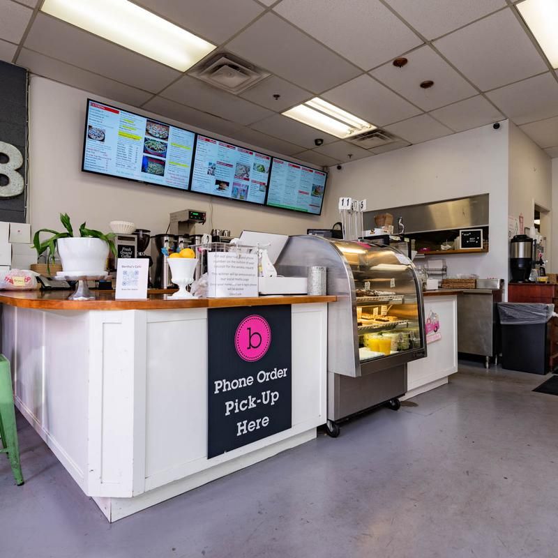 This Maryland Soul Food Spot Is One Locals Prefer To Keep To Themselves - Decor Hint Collard Greens That Bring Real Flavor To The Plate